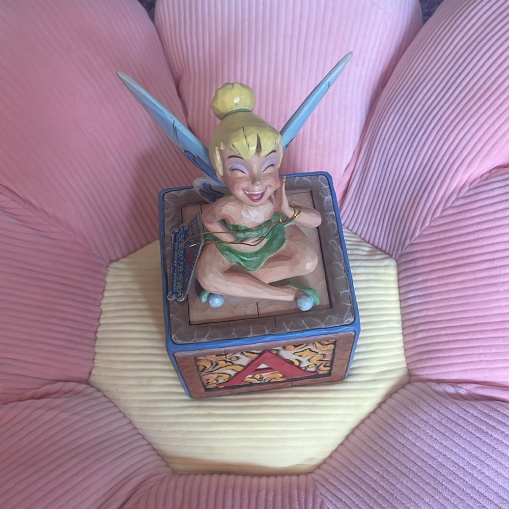 Tinkerbell collectors item - Picture 2 of 7